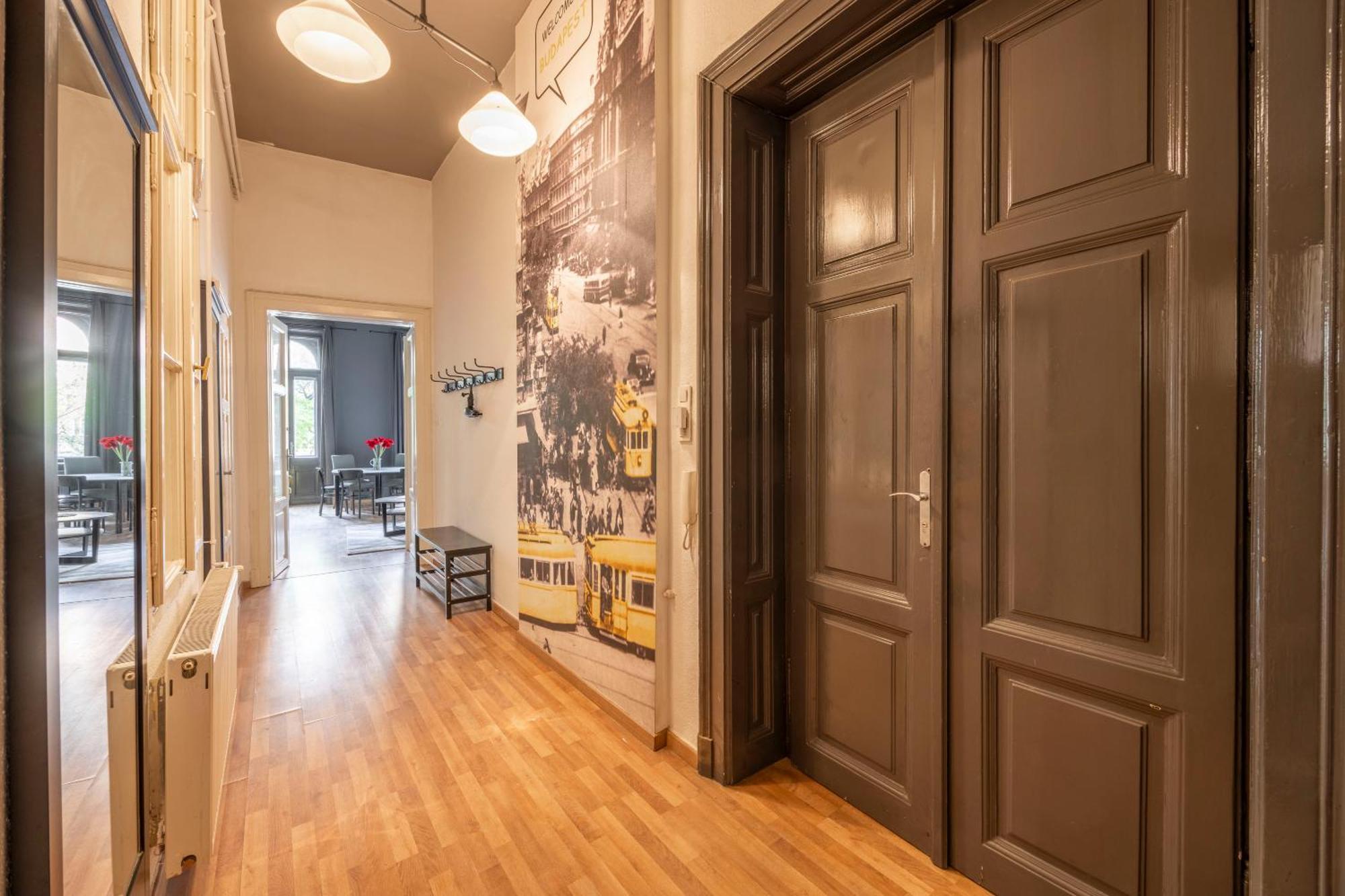 Cozy & Nostalgic Budapest Style Apartment In The Center Budapeste Exterior foto